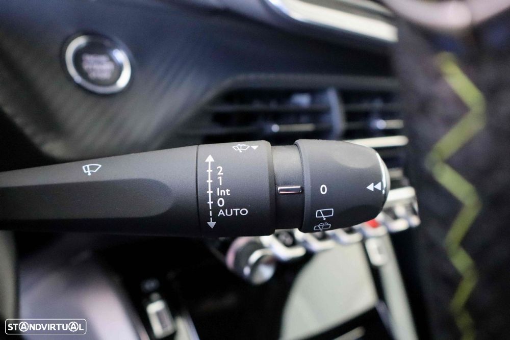 Peugeot e-2008 54 kWh GT - 28