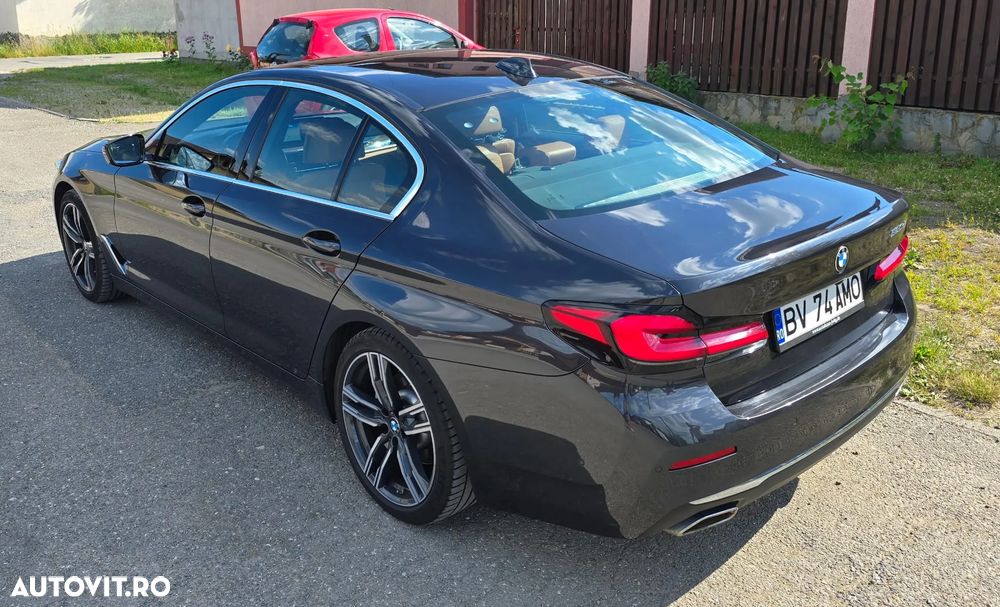 BMW Seria 5 520d EfficientDynamics Edition AT - 25