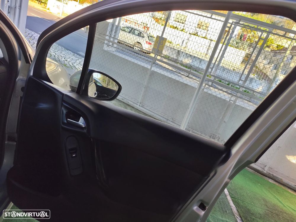 Citroën C3 1.2 PureTech Collection - 31