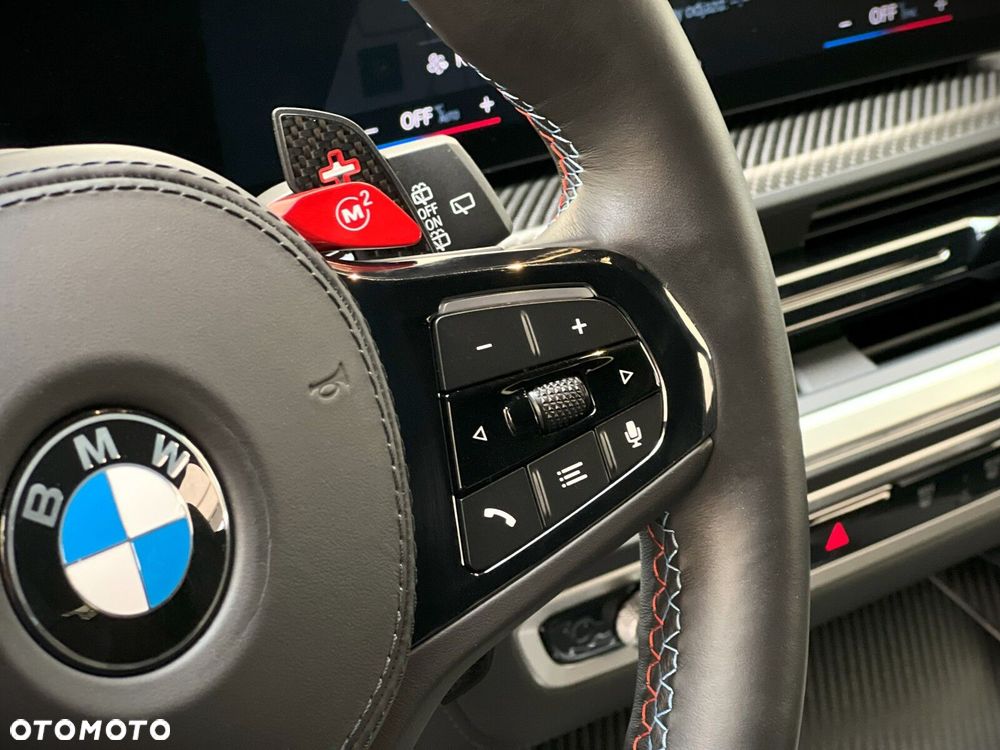 BMW XM - 21