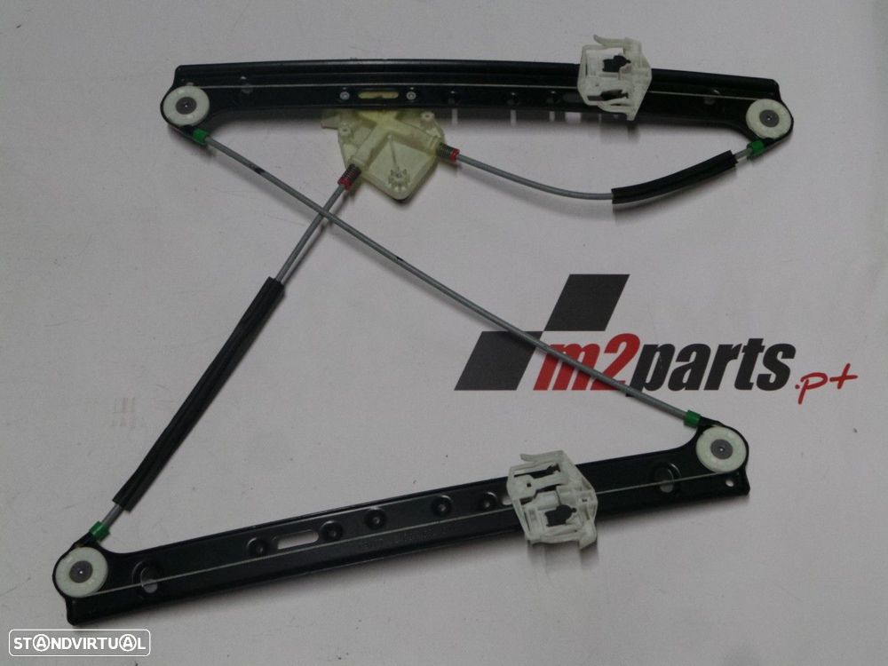 Elevador Direito/Frente Seminovo/ Original BMW X3 (E83) 51333448250 - 2