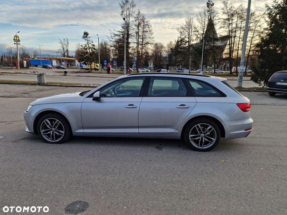 Audi A4 Avant 2.0 TDI S tronic - 32