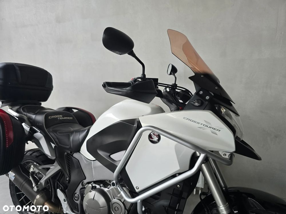 Honda VFR - 25
