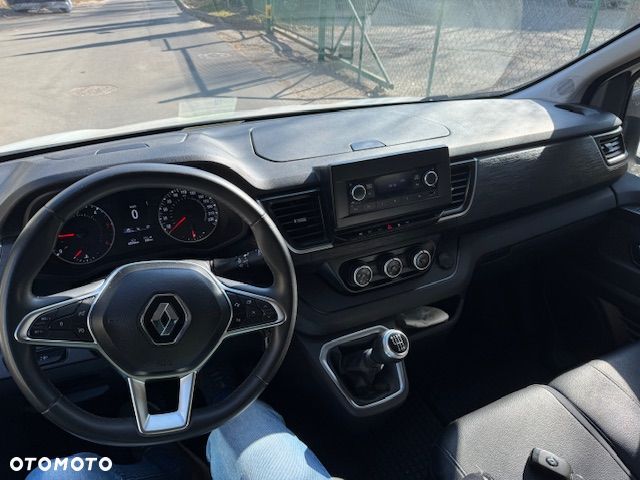 Renault Trafic - 22