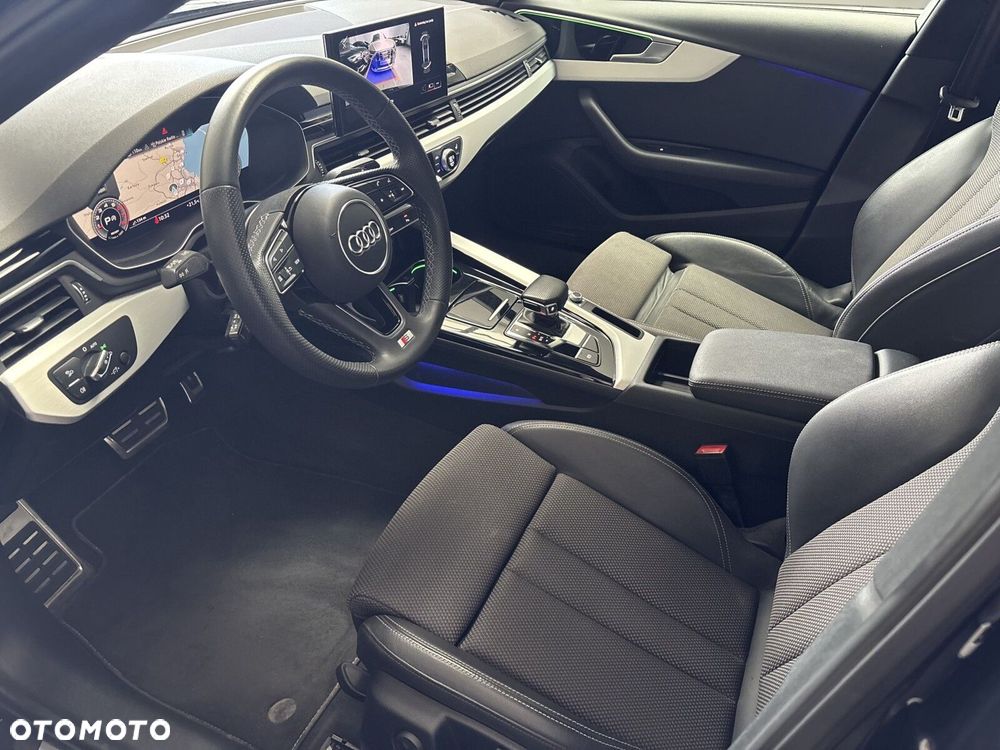 Audi A4 Limousine - 16