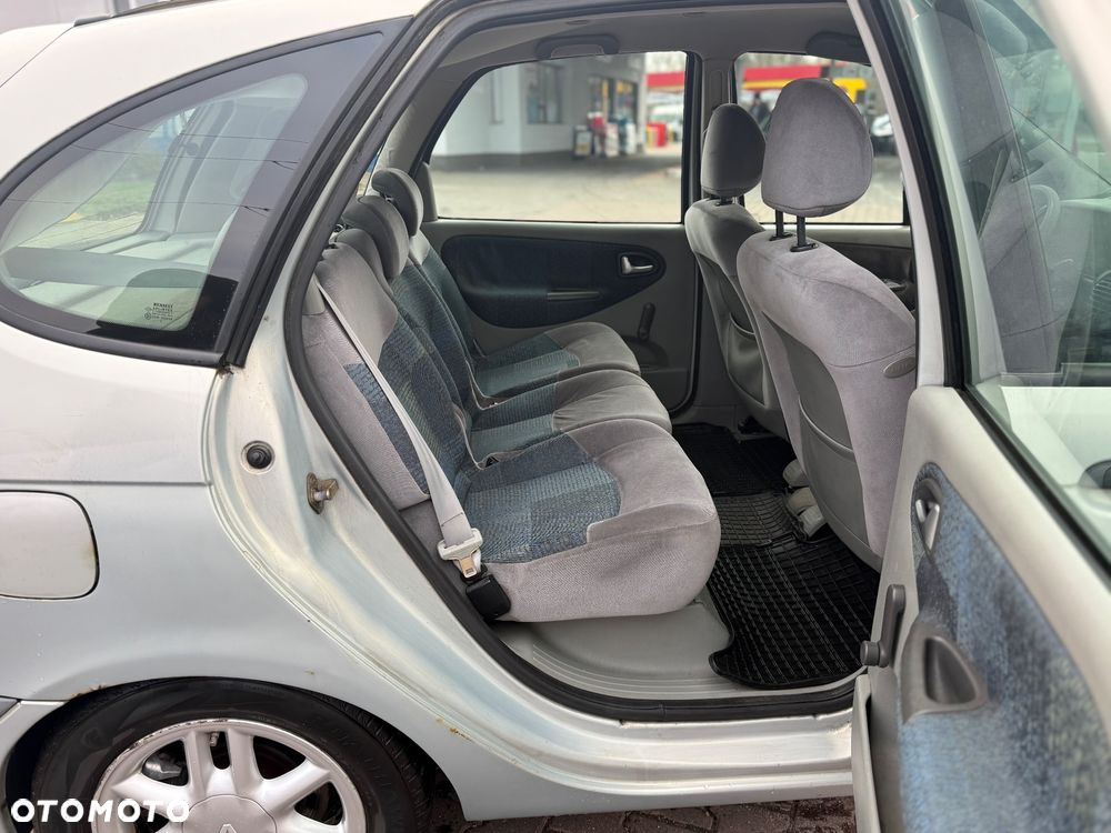 Renault Scenic 1.6 16V Authentique - 17