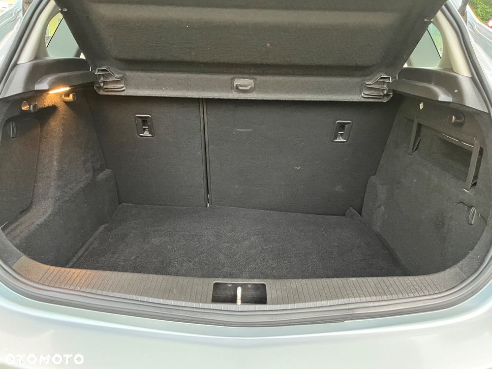 Opel Astra 1.6 Design Edition - 9