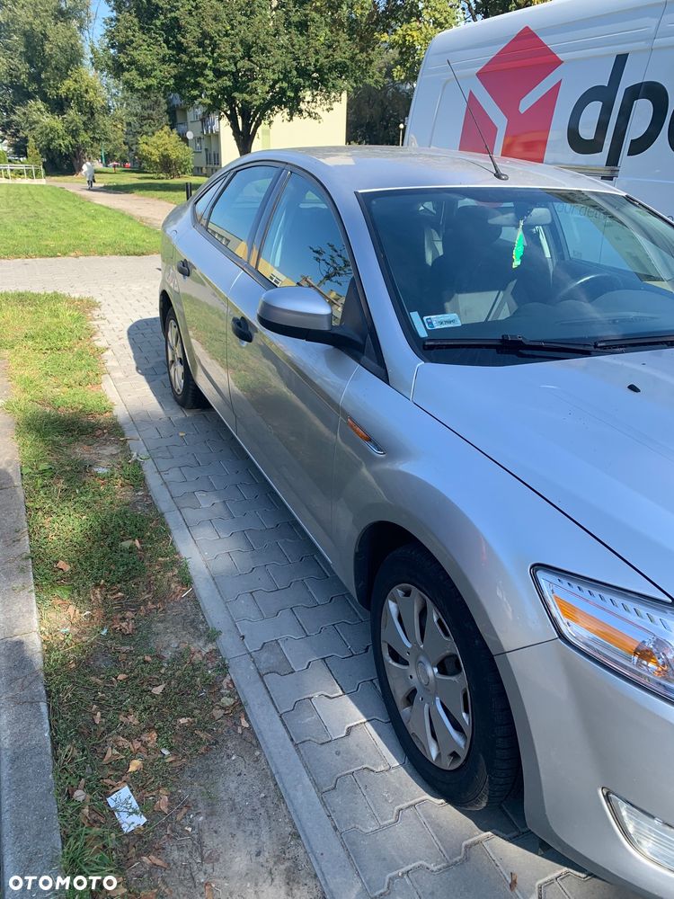 Ford Mondeo 2.0 TDCi Ambiente - 11