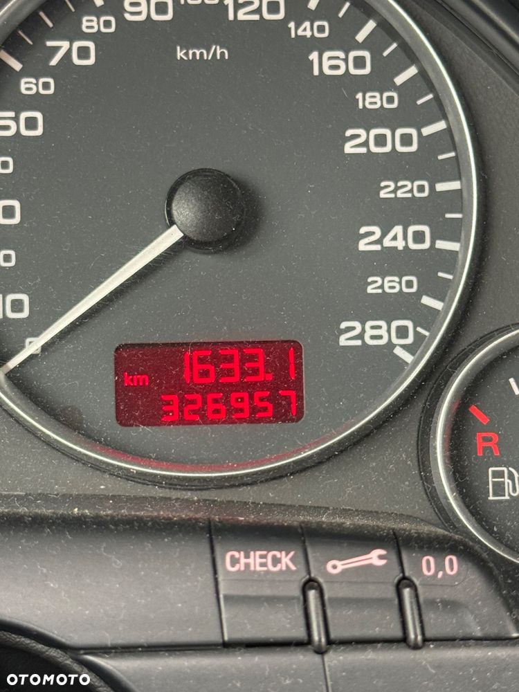 Audi S4 Avant 4.2 Quattro - 38