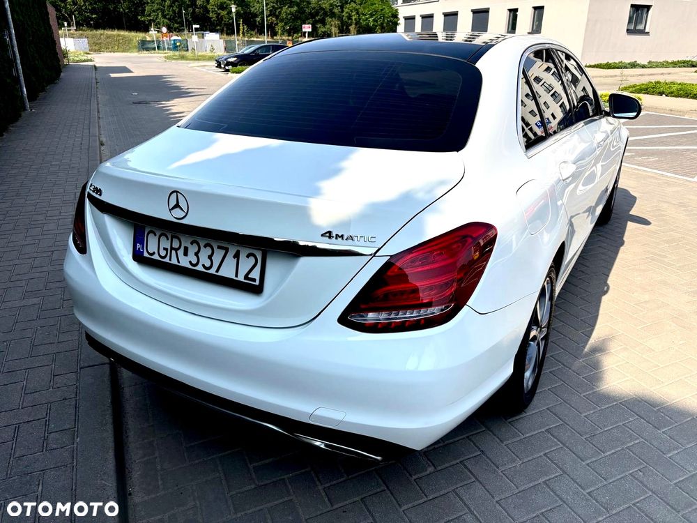 Mercedes-Benz Klasa C 300 9G-TRONIC AMG Line - 13