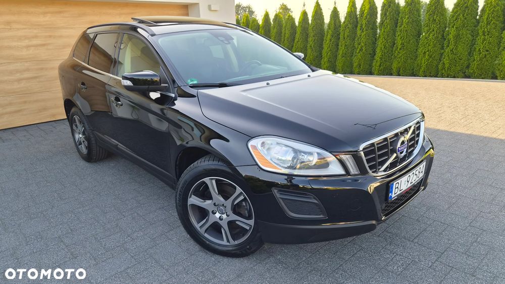 Volvo XC 60 D4 Momentum - 25