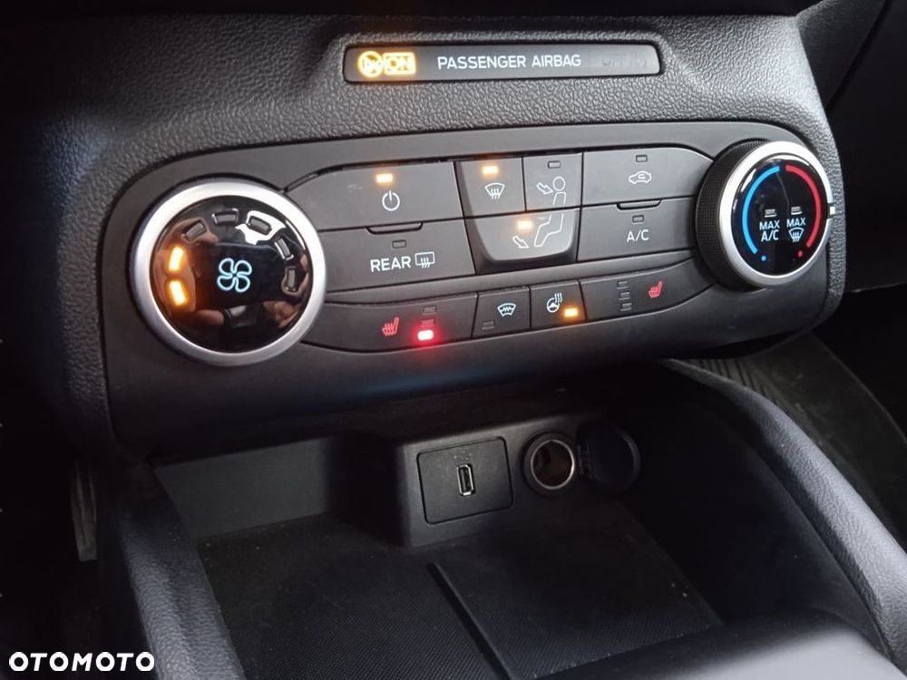 Ford Focus - 22