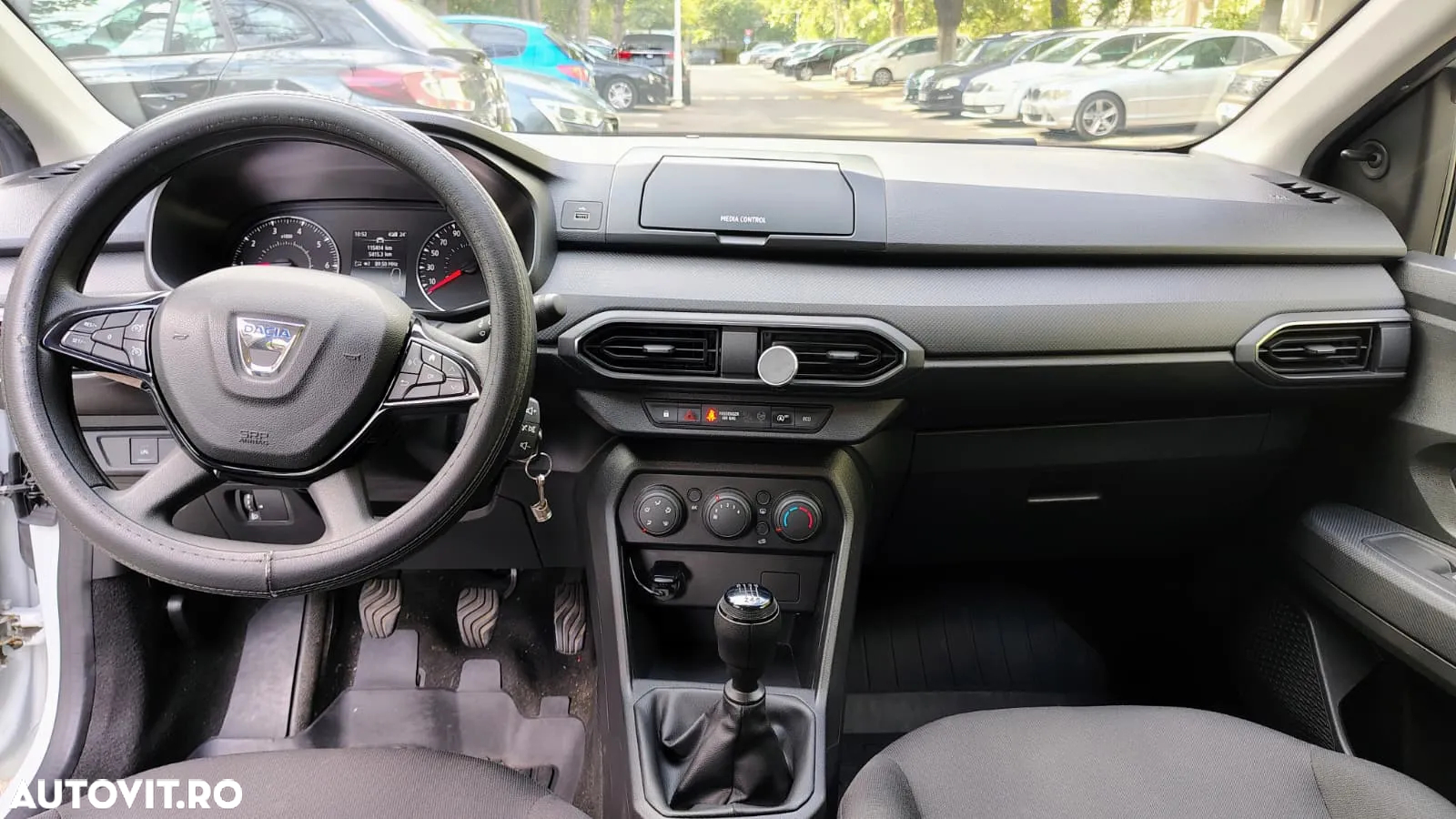 Dacia Logan ECO-G 100 MT6 Expression - 12