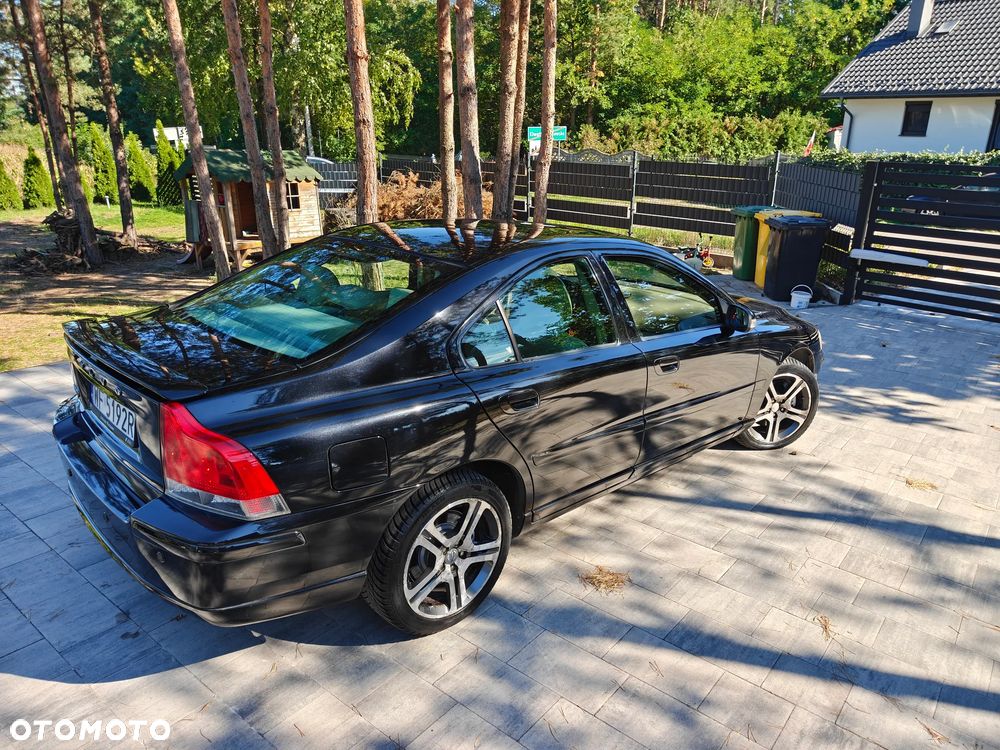 Volvo S60 2.4D Momentum - 23