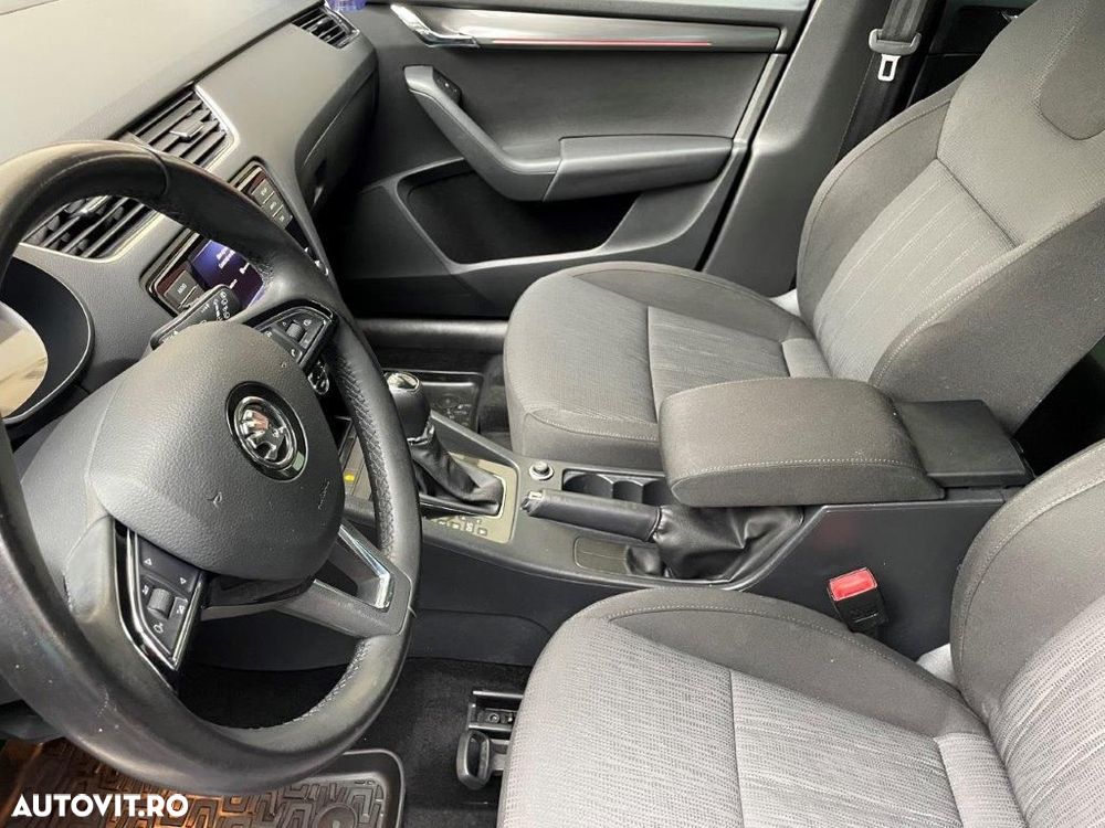Skoda Octavia 1.6 TDI DSG Style - 16