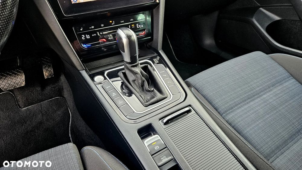 Volkswagen Passat 1.4 TSI DSG GTE - 32