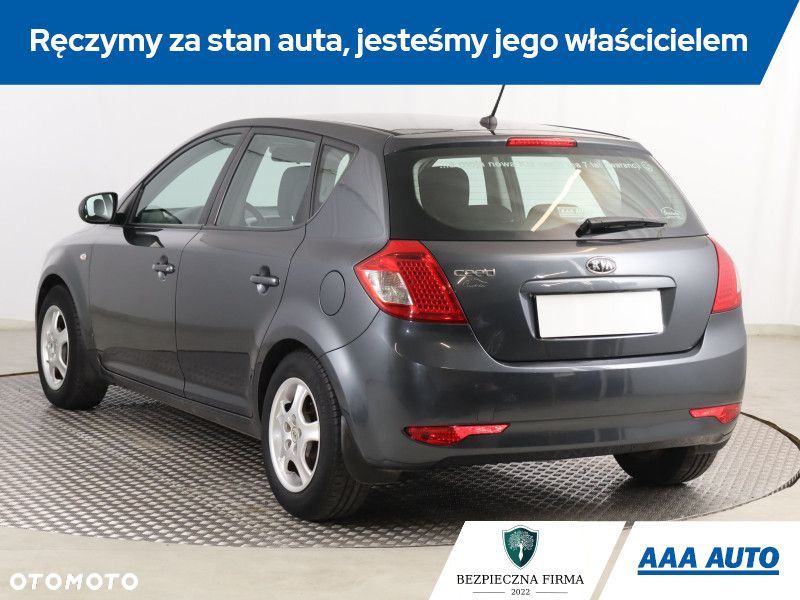 Kia Ceed - 5