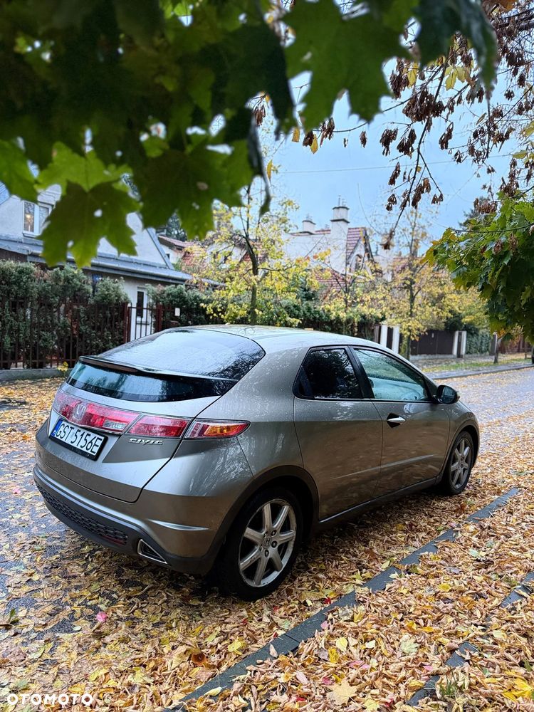 Honda Civic 1.8 Comfort - 4