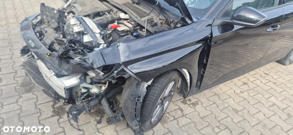Peugeot 308 1.2 PureTech Allure Pack S&S EAT8 - 9