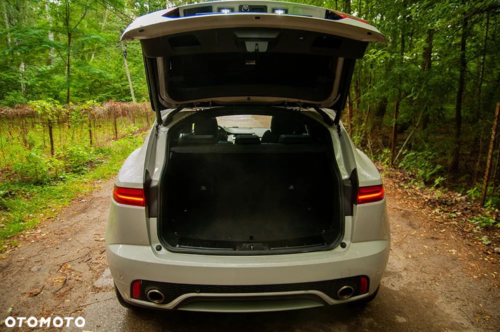 Jaguar E-Pace P200 AWD R-Dynamic SE - 27