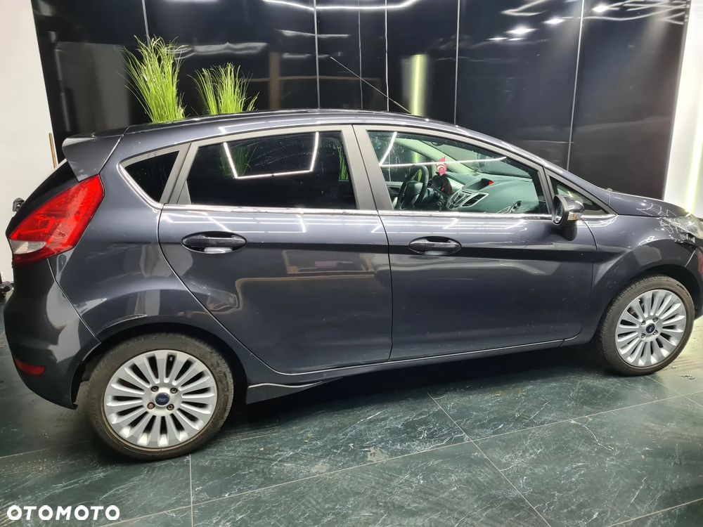 Ford Fiesta 1.25 Titanium - 25