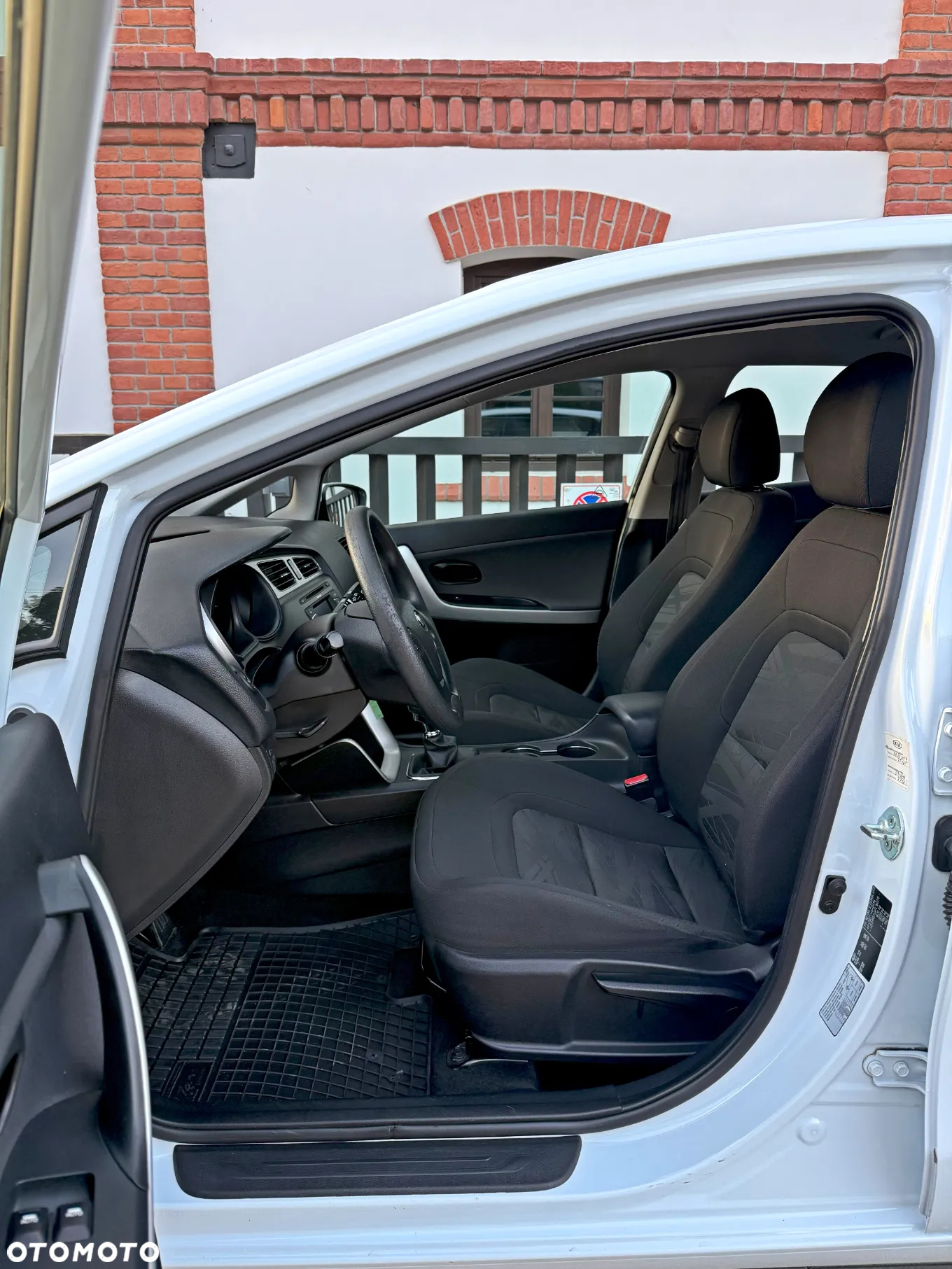 Kia Ceed 1.4 CVVT Attract Plus - 24