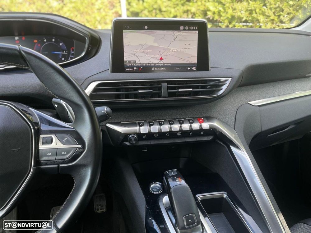 Peugeot 5008 1.5 BlueHDi Allure Pack EAT8 - 11