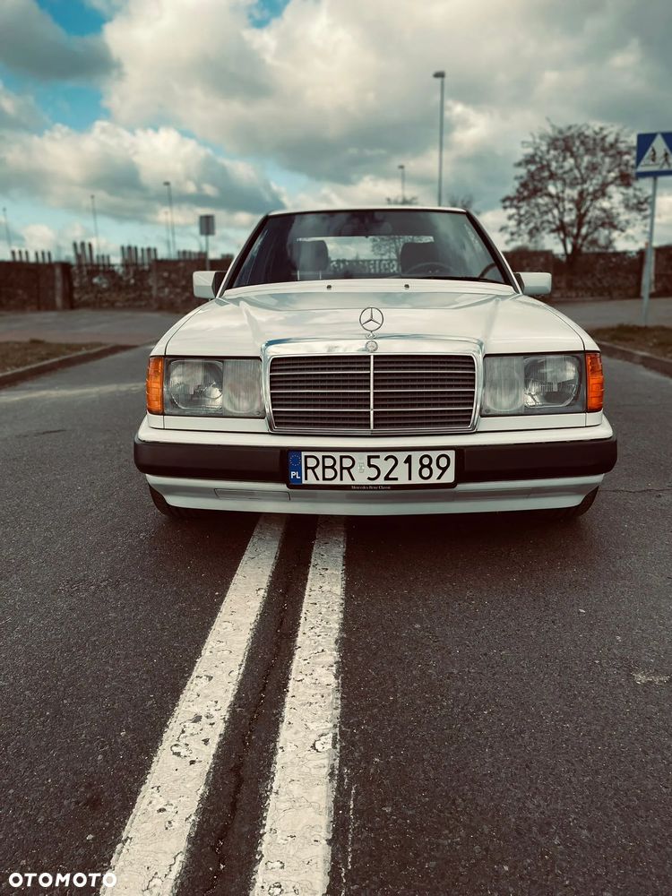 Mercedes-Benz W124 (1984-1993) - 1