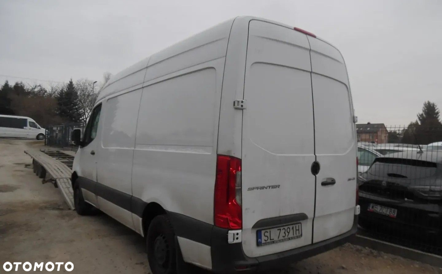 Mercedes-Benz Sprinter - 4