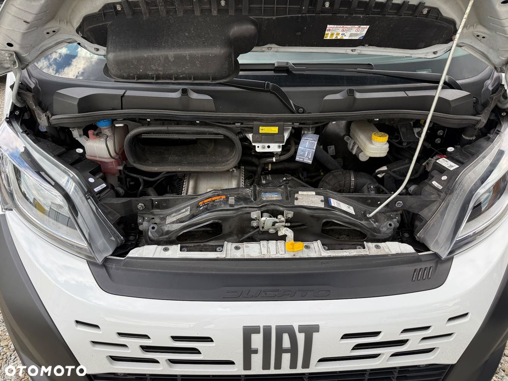 Fiat 2025/Ducato 7 osobowy/doka/skrzynia MAXI/klima/tempomat/hak 3 tony/traction+/full asystenci - 29