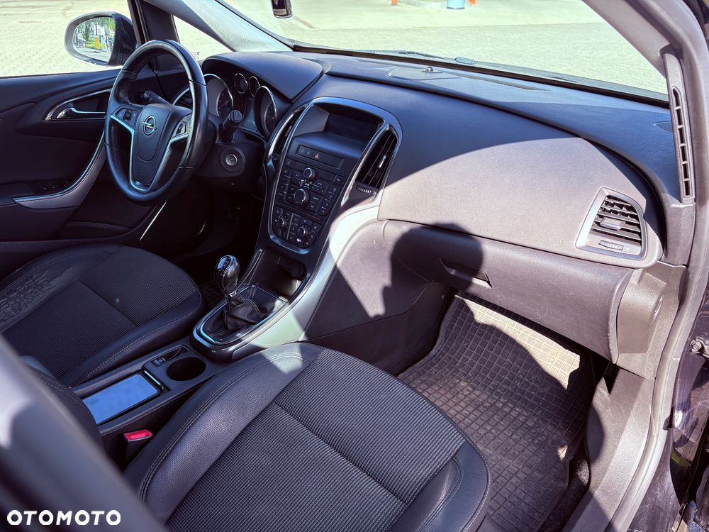 Opel Astra 1.4 T Cosmo - 12