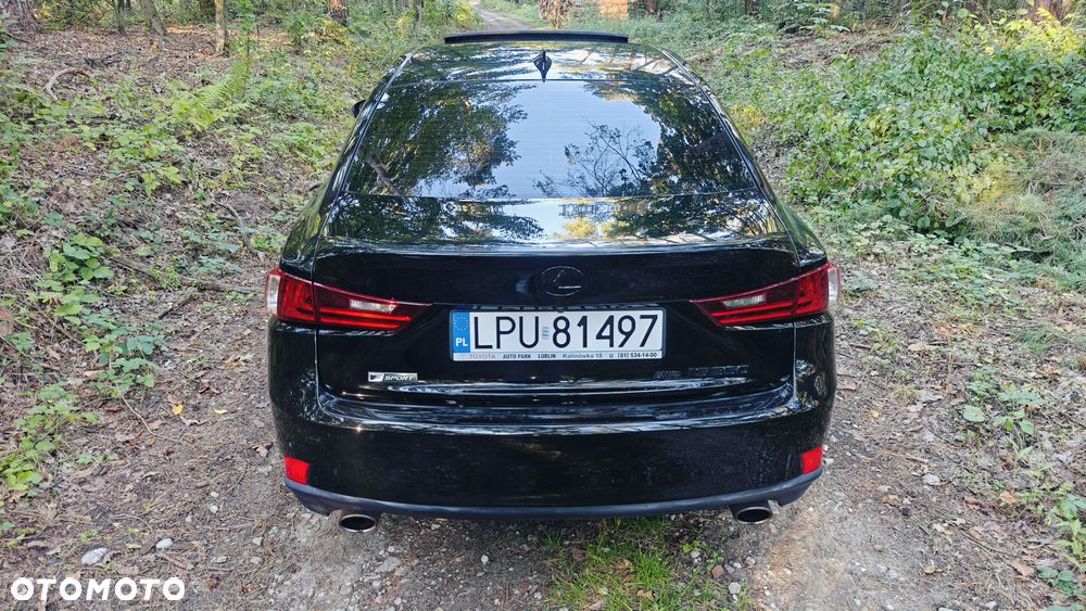 Lexus IS - 19