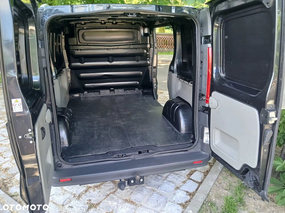 Opel VIVARO - 21
