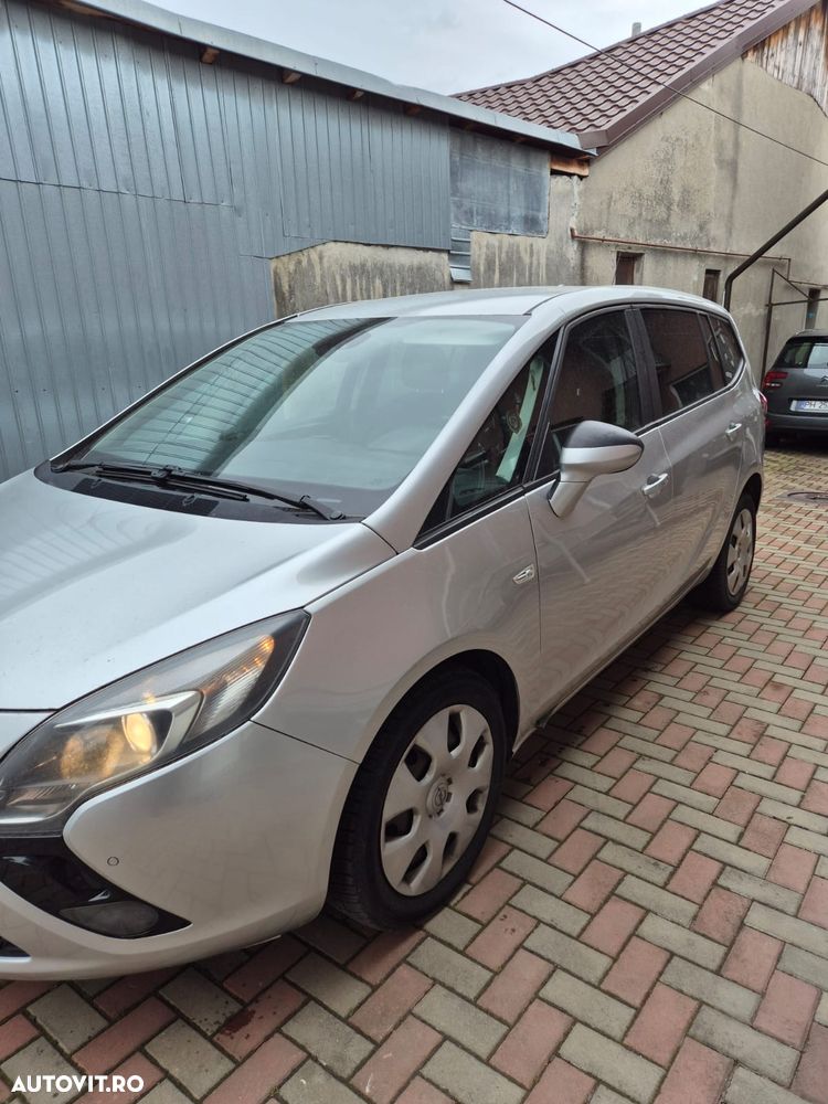Opel Zafira - 8