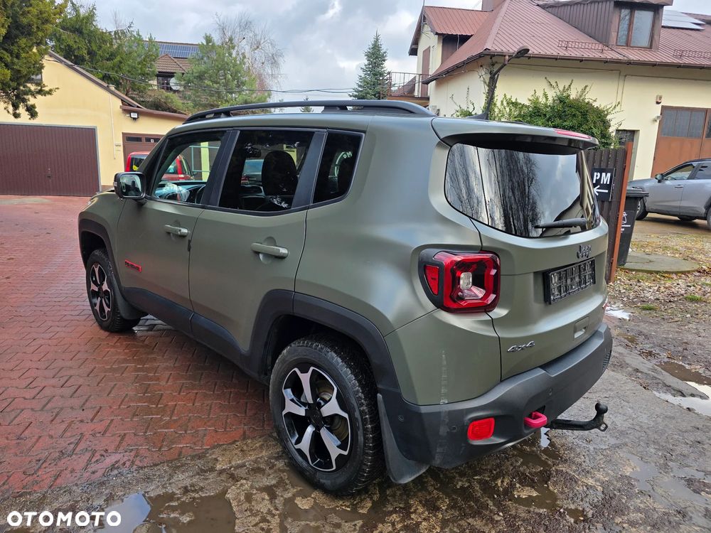 Jeep Renegade - 12