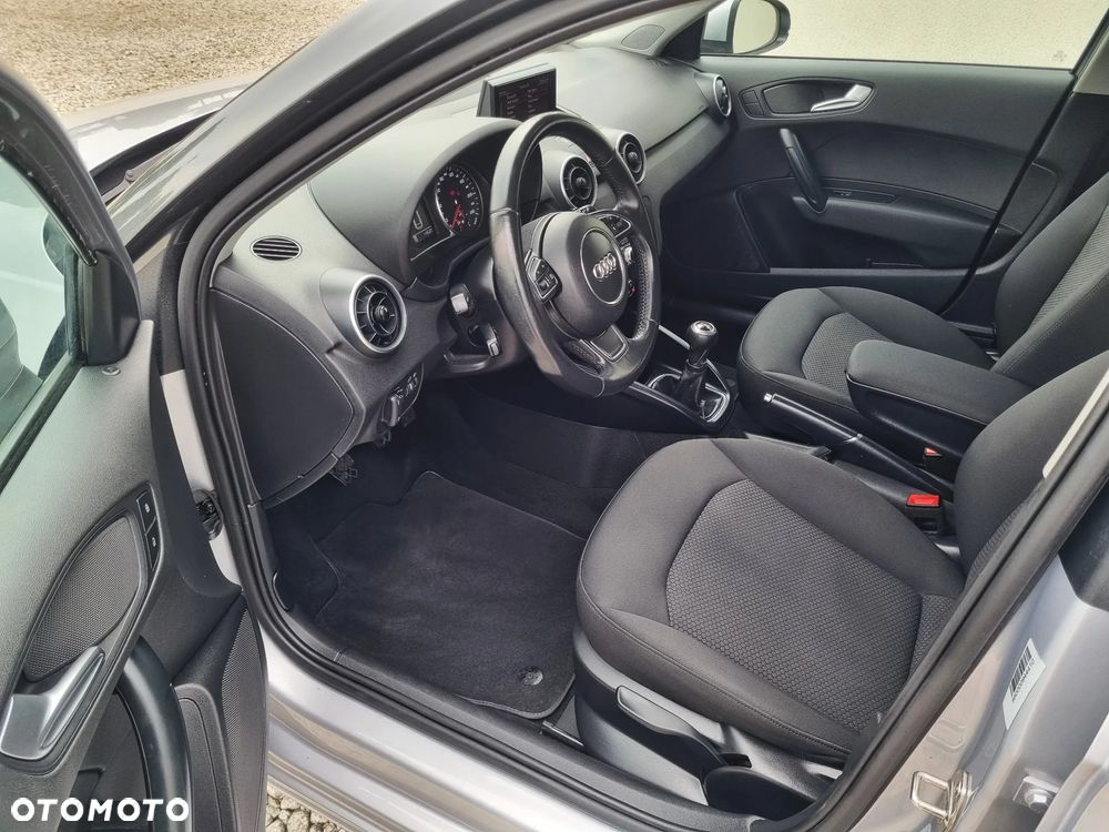 Audi A1 Sportback 1.4 TFSI Design - 8