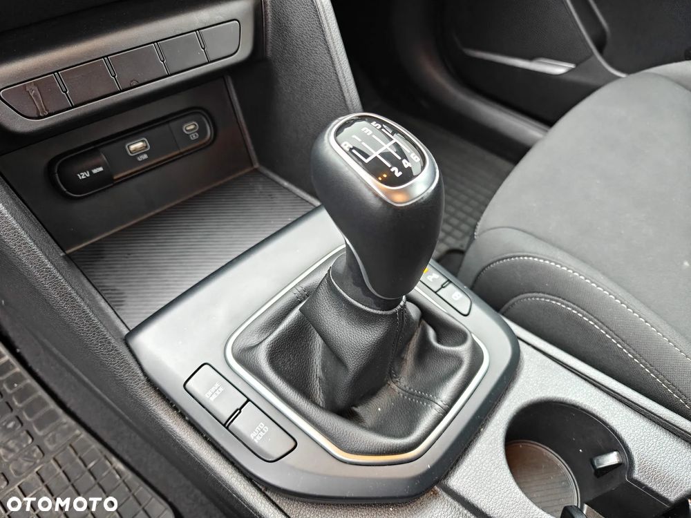 Kia Sportage 1.6 T-GDI M 2WD - 19