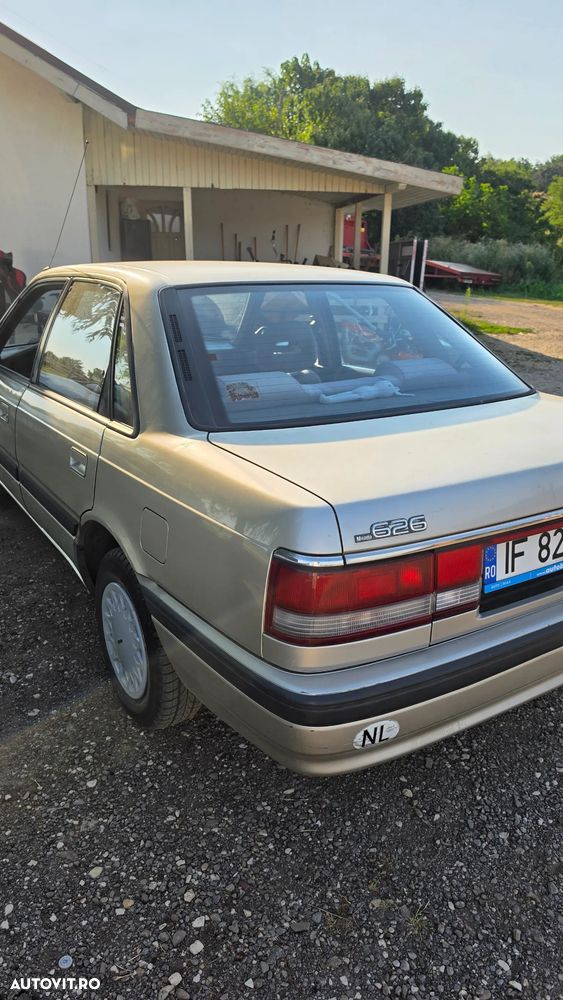 Mazda 626 1991 photo 3