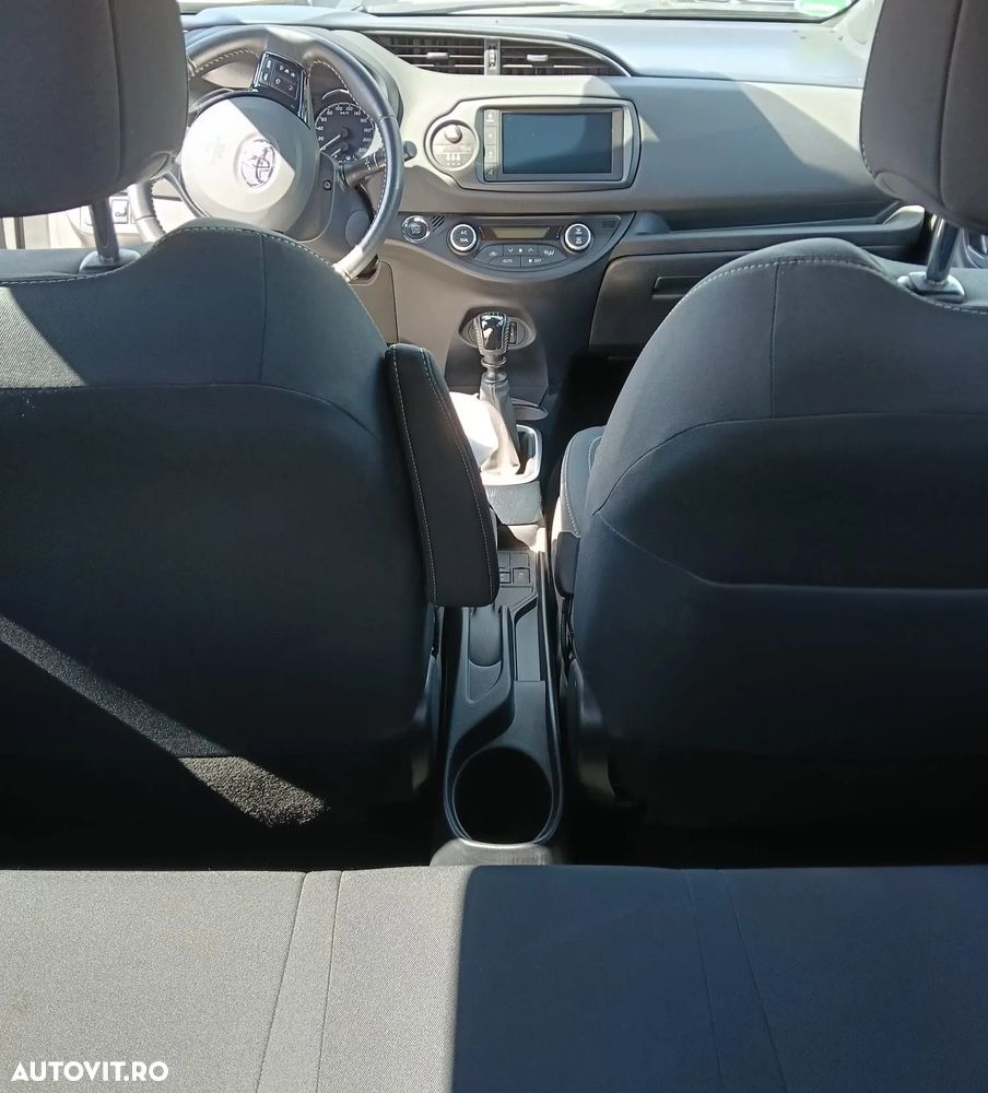 Toyota Yaris 1.5 L VVT-iE Start - 10