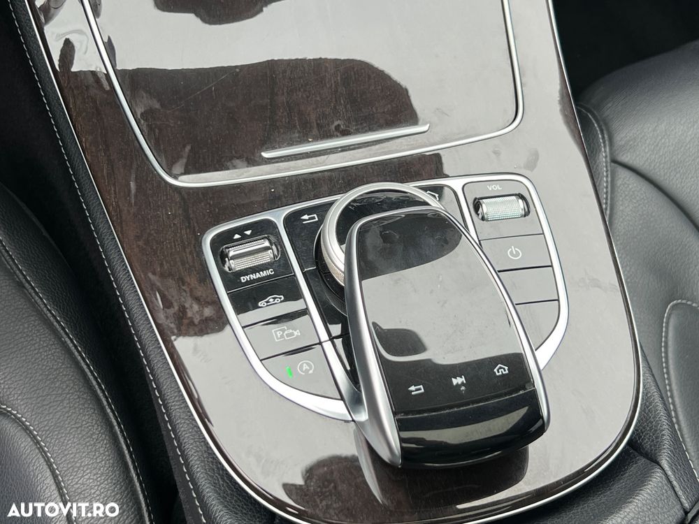 Mercedes-Benz CLS - 12