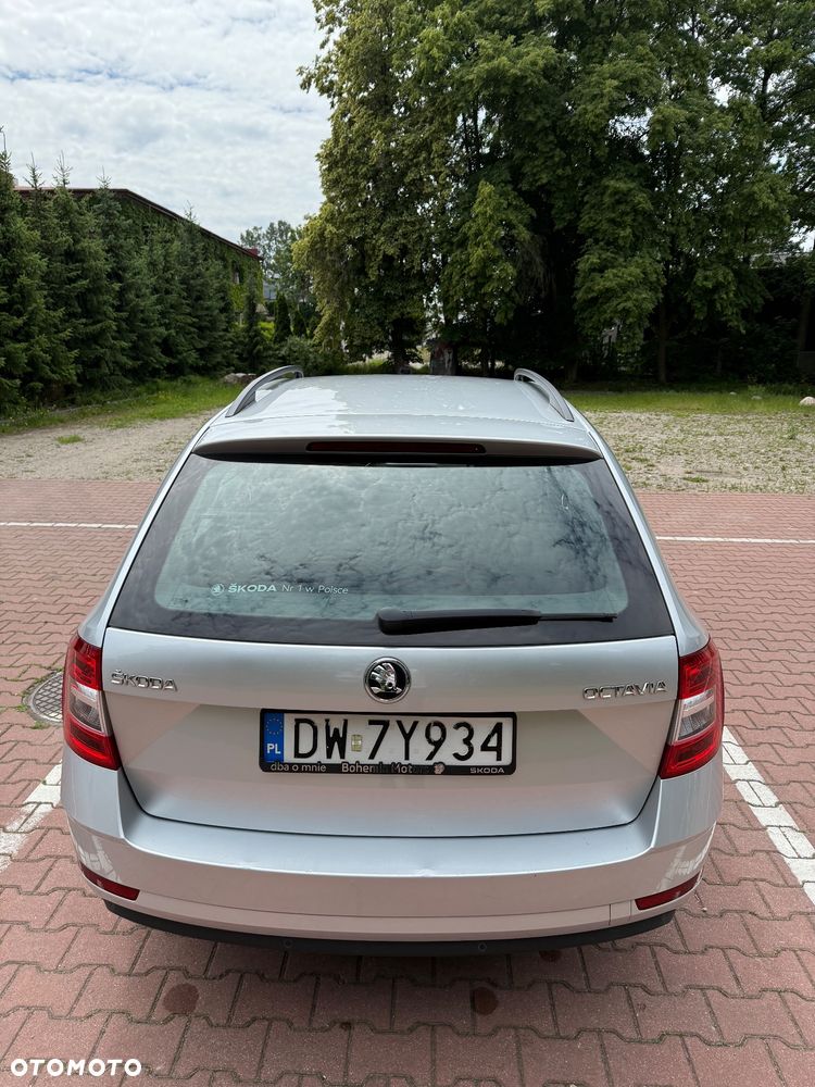 Skoda Octavia 2.0 TDI Style DSG - 24