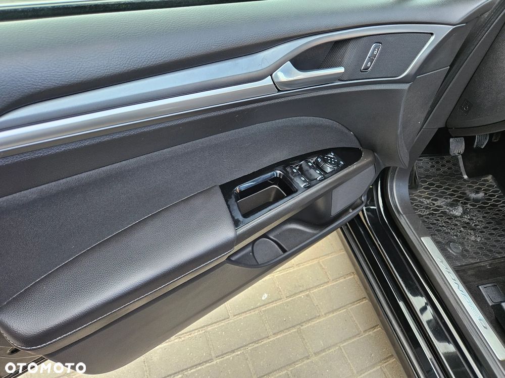 Ford Mondeo 2.0 TDCi STart-Stopp Titanium - 23