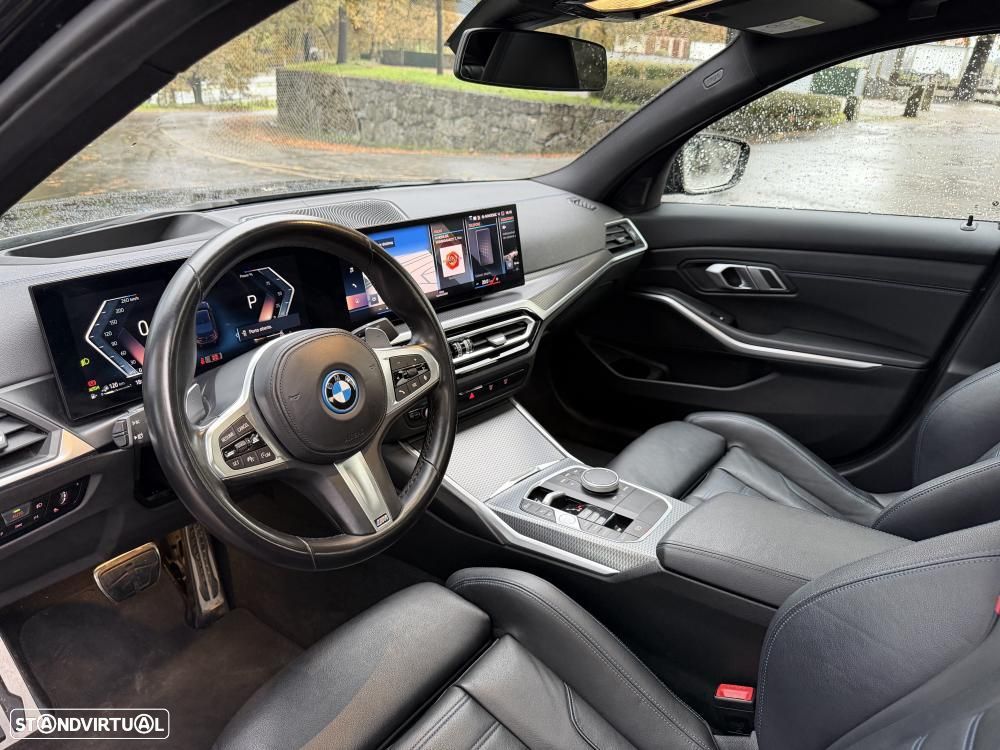 BMW 330 e Pack 50 anos M Auto - 8