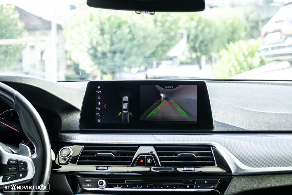 BMW M550d xDrive Auto - 53