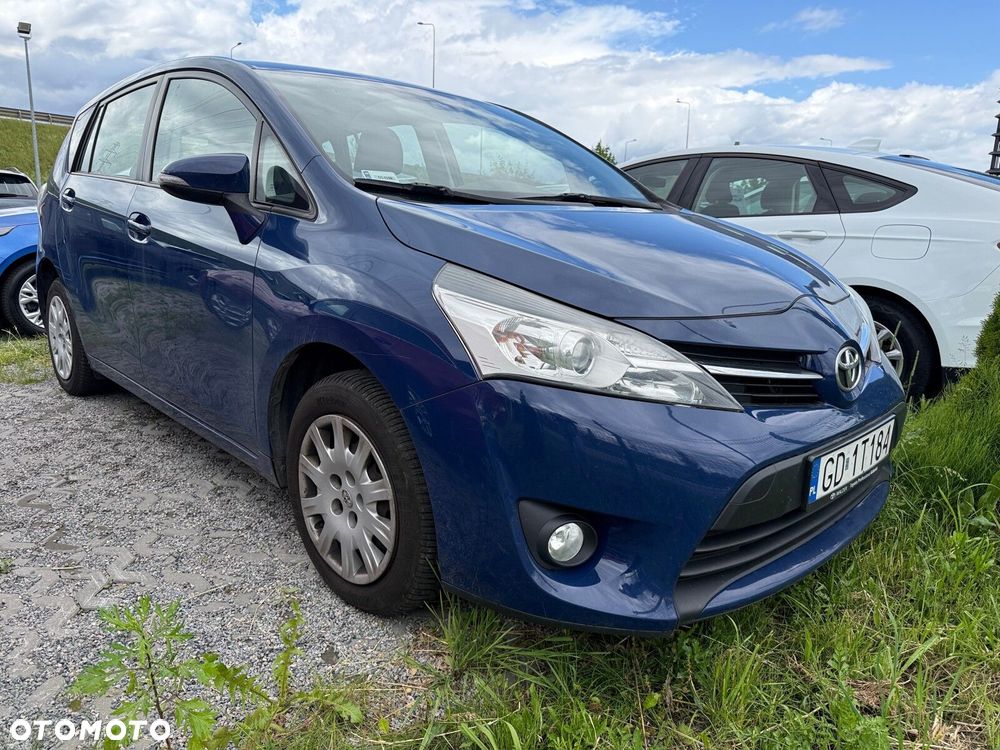 Toyota Verso - 1