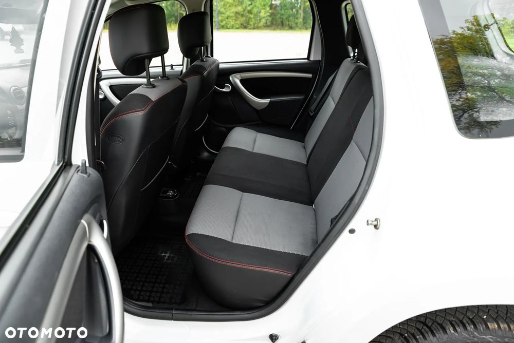 Dacia Duster 1.6 SL Aventure - 27