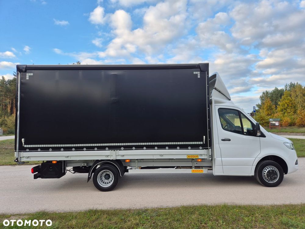 Mercedes-Benz Sprinter - 9