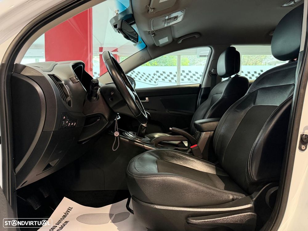 Kia Sportage 1.7 CRDI ISG More Edition - 4