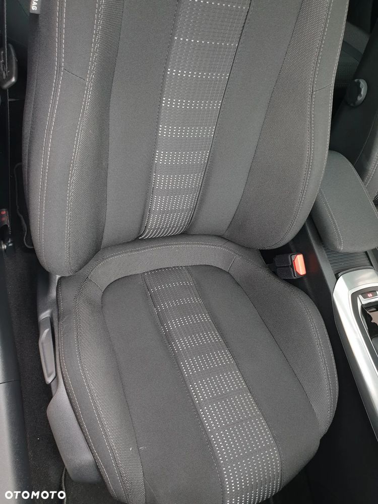 Peugeot 308 2.0 BlueHDi Allure S&S - 34