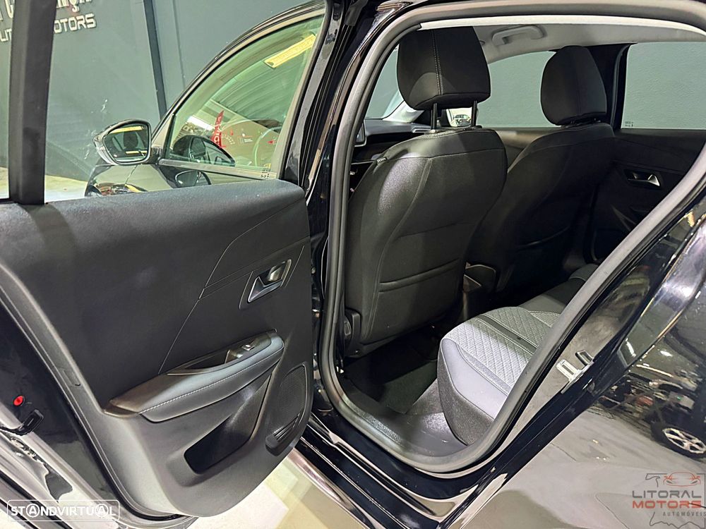 Peugeot 208 1.2 PureTech Active - 15